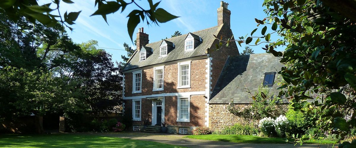 Mulberry House Clinic and Laser Centre Banner